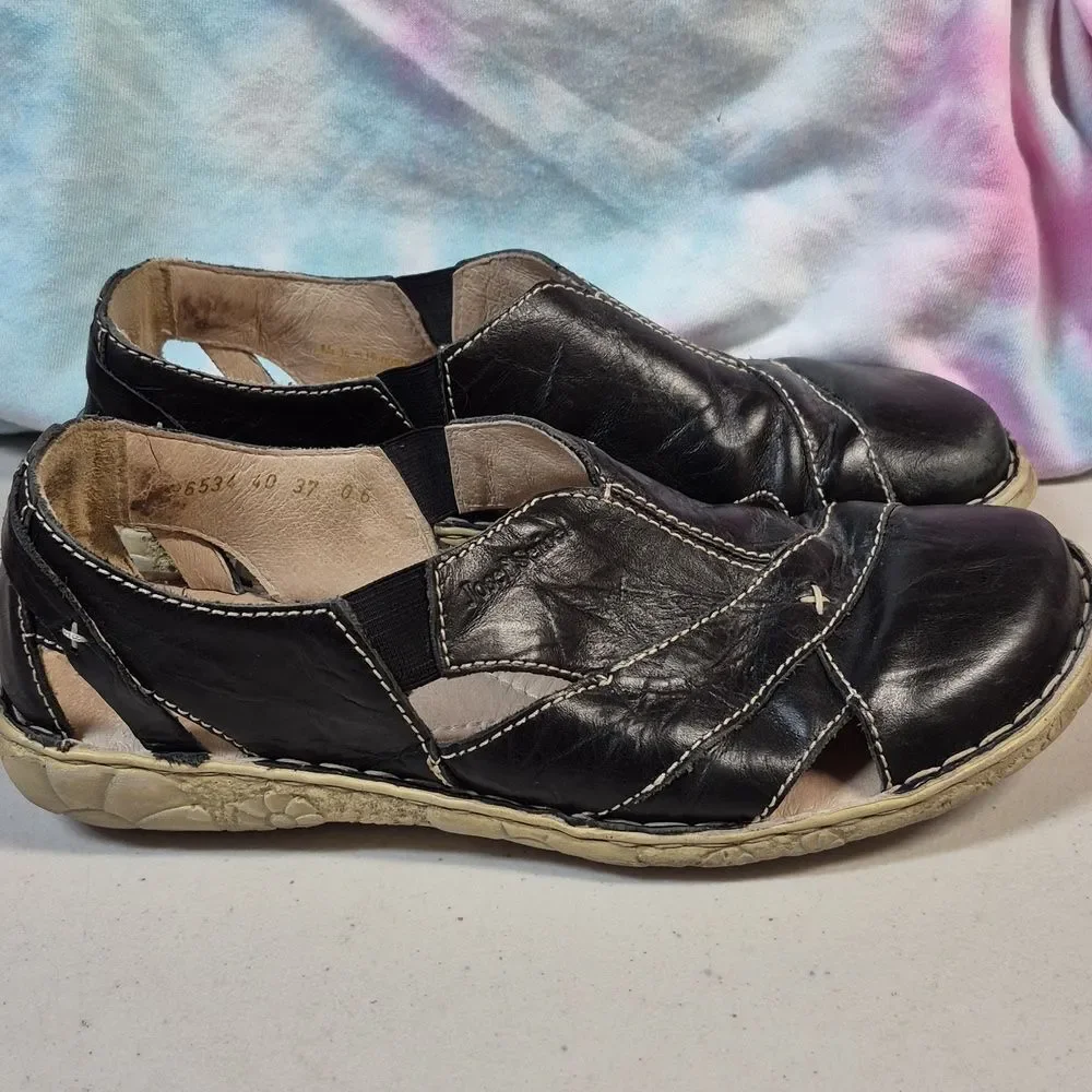 Josef Seibel Size 40 Black Leather Pull On Flat